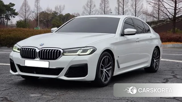 BMW 5 Series (G30) 2022 Белый из Кореи
