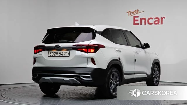 Kia Seltos 2020 Белый из Кореи
