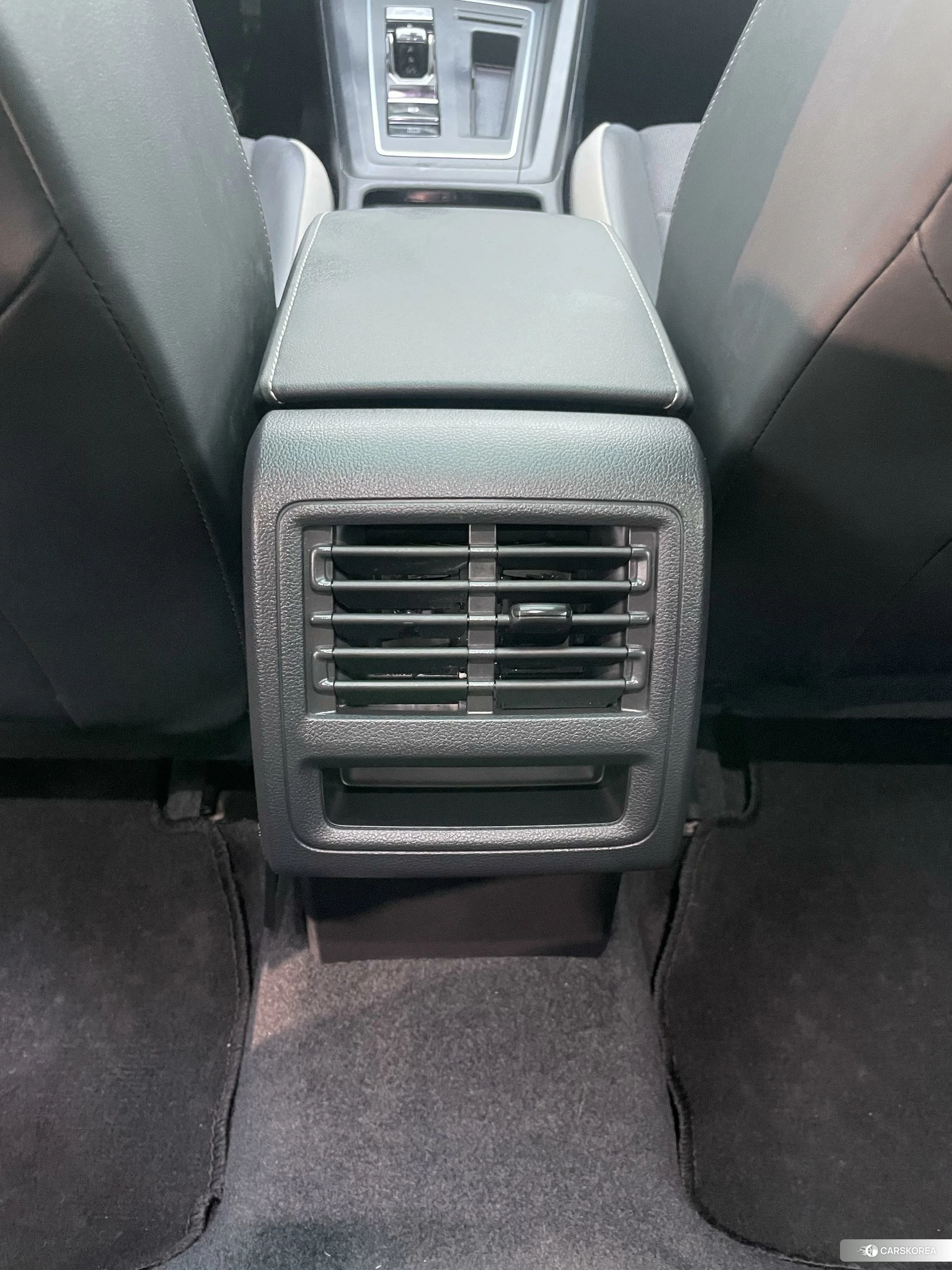Volkswagen Golf 2022 Белый из Китая