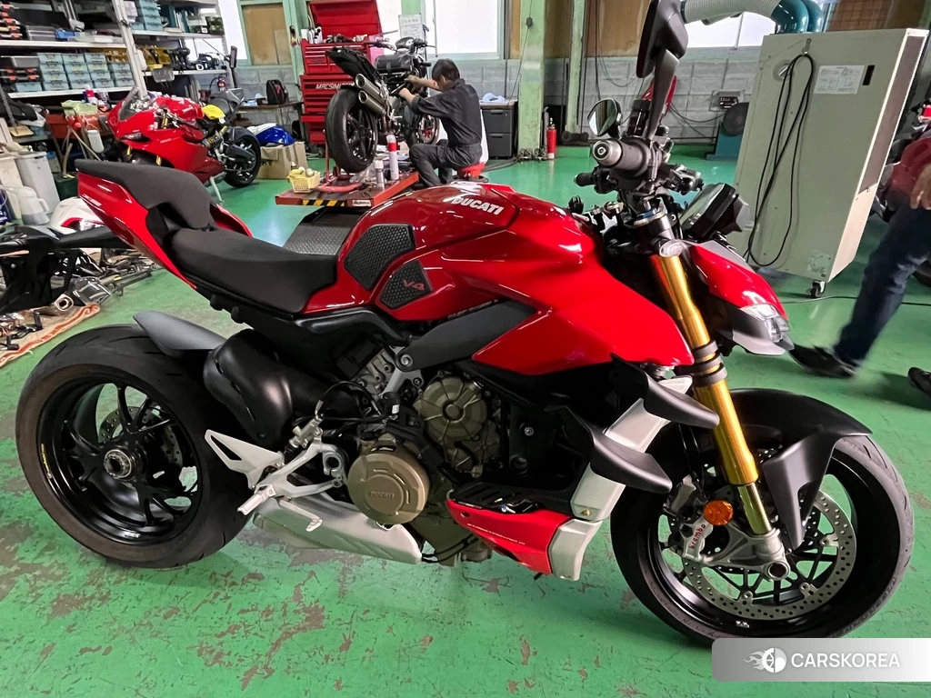 Проданный Ducati STREETFIGHTER V4 S 2020 из Японии, фото 2