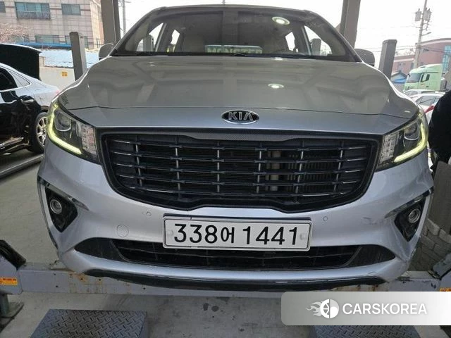 Kia The New Carnival 2018 Серебряный из Кореи