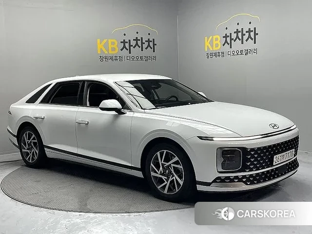 Hyundai Grandeur (GN7) 2023 Белый из Кореи