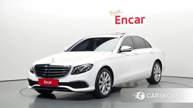 Mercedes-Benz E-Class W213 2019 Белый из Кореи