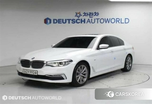 BMW 5 Series (G30) 2018 Белый из Кореи