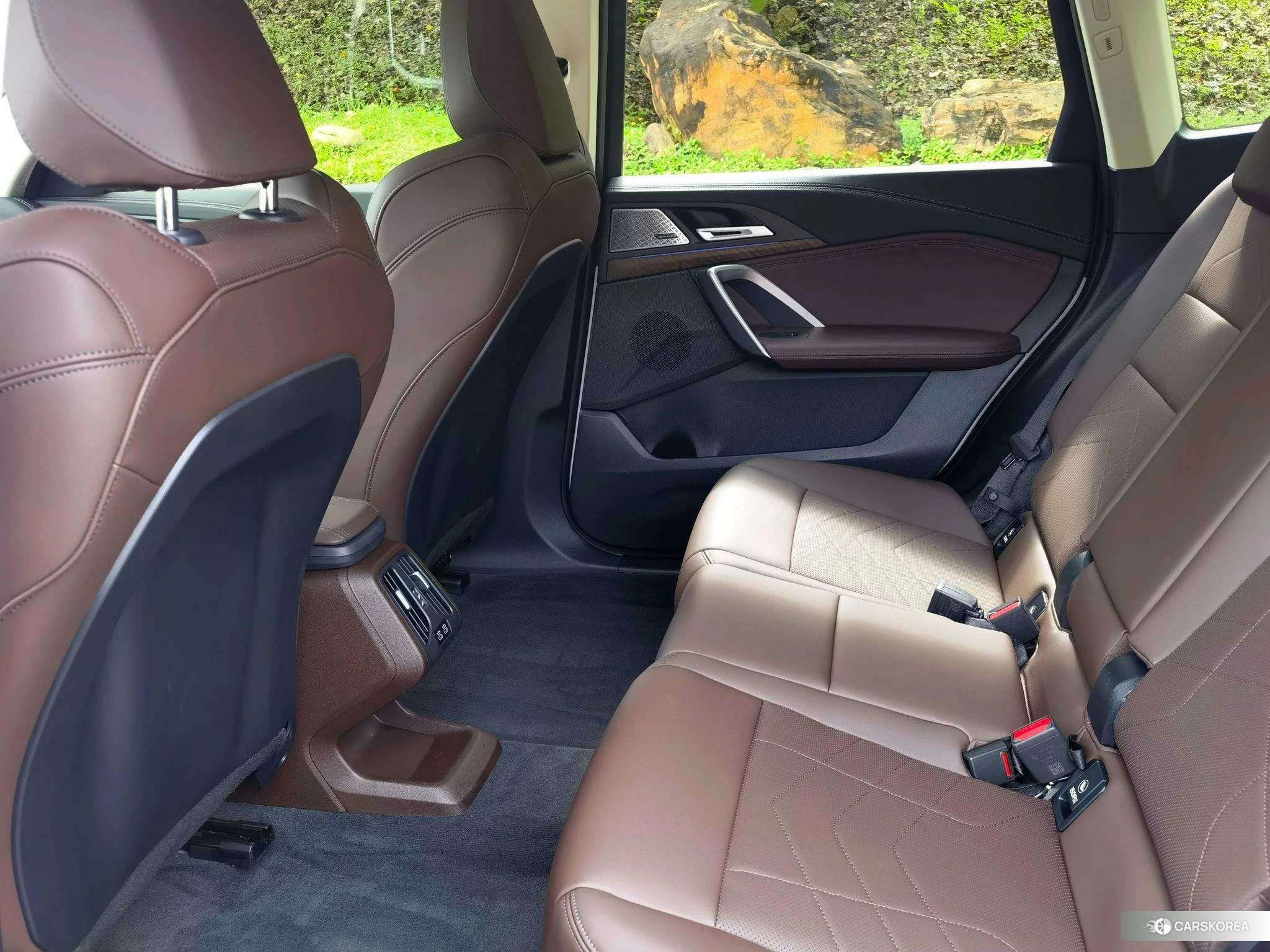 BMW iX1 2023 Белый из Китая