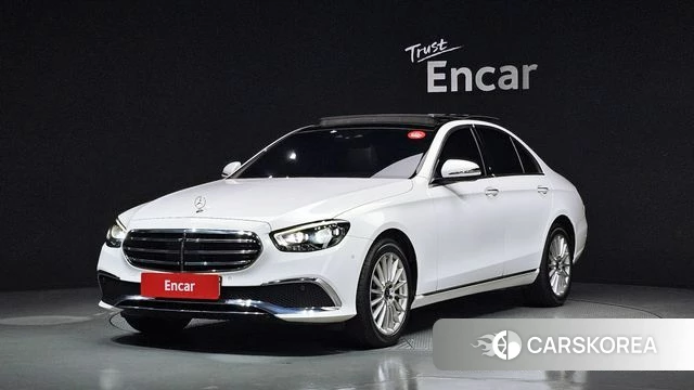 Mercedes-Benz E-Class W213 2021 Белый из Кореи