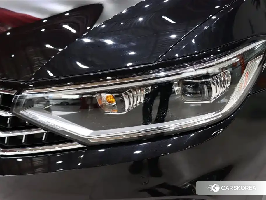 Volkswagen Magotan 2024 Черный из Китая