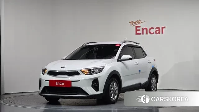 Kia Stonic 2018 Белый из Кореи