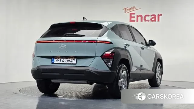 Hyundai Kona (SX2) 2024 Цвет галактики из Кореи
