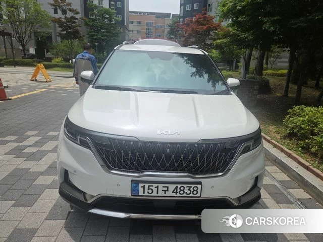 Kia Carnival 4th generation 2023 Белый из Кореи