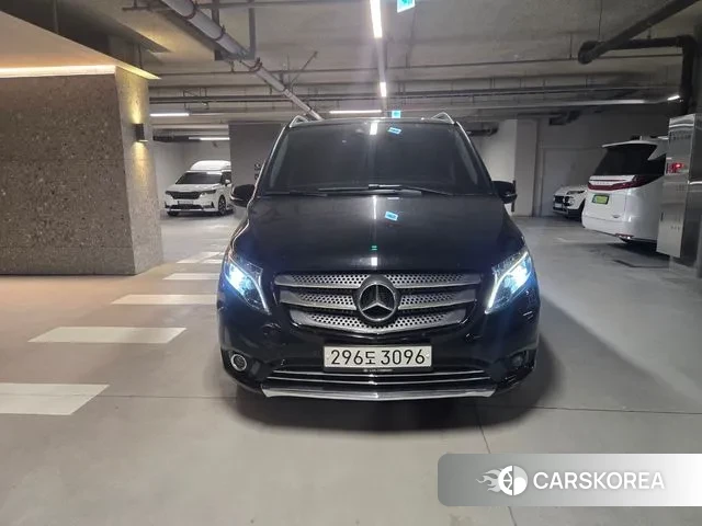 Mercedes-Benz V-Class 2019 Черный из Кореи