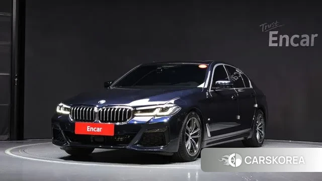 BMW 5 Series (G30) 2022 Черный из Кореи