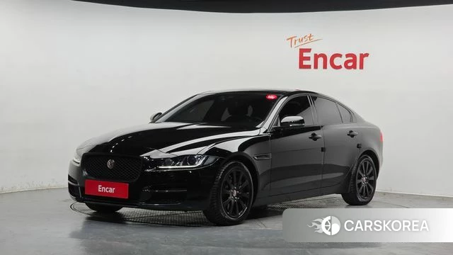 Jaguar XE 2018 Черный из Кореи