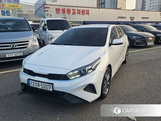 Kia The New K3 2nd generation 2021 Белый из Кореи