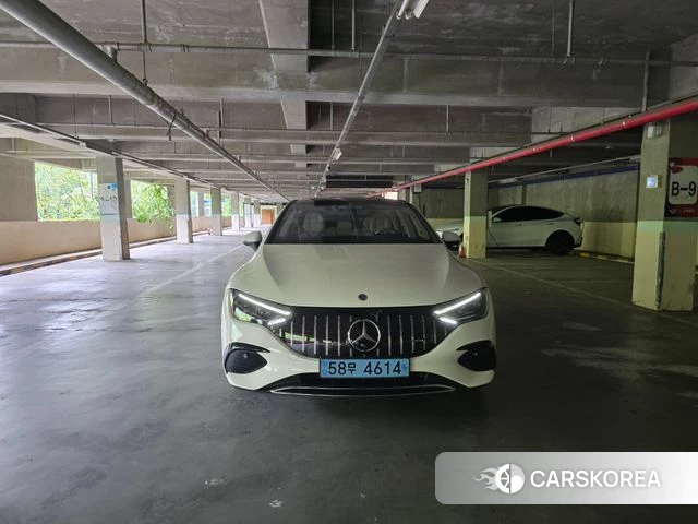 Mercedes-Benz EQE V295 2022 Белый из Кореи