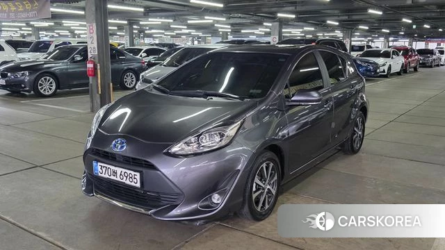Toyota Prius C 2020 Серый из Кореи