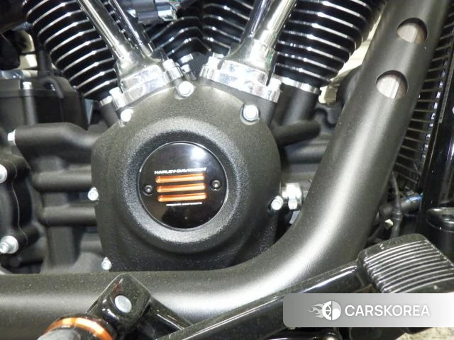 Engine photo