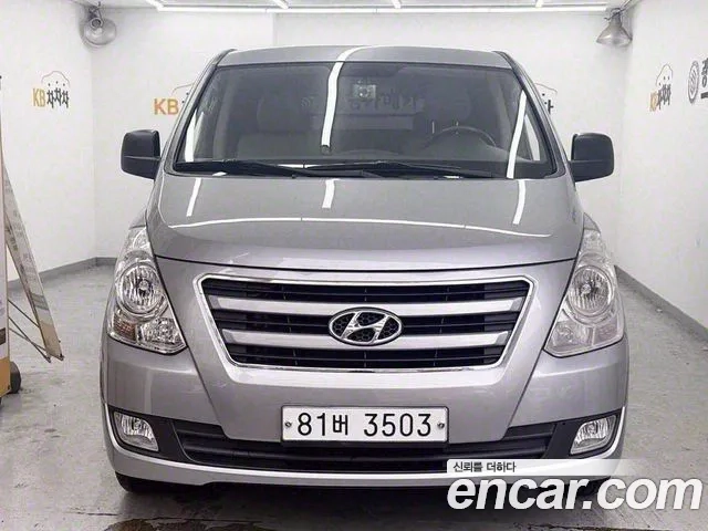 Hyundai Grand Starex 2018 Серебряный из Кореи