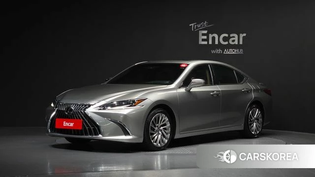 Lexus ES300h 7th generation 2024 Песочный из Кореи
