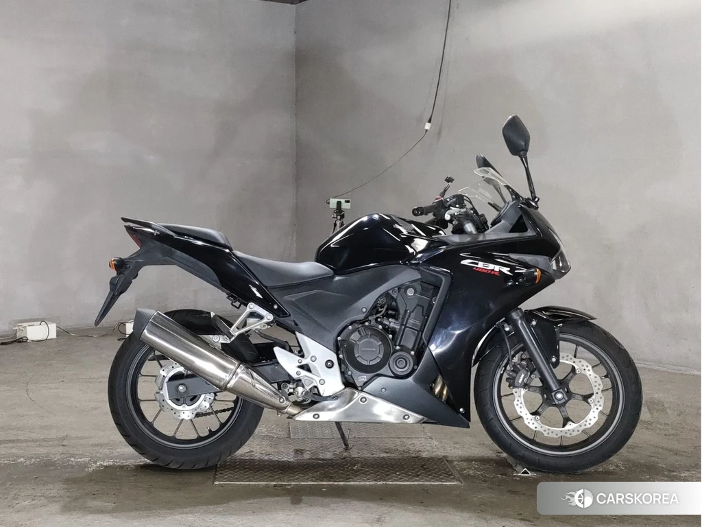 Проданный Honda CBR400R 2013 из Японии