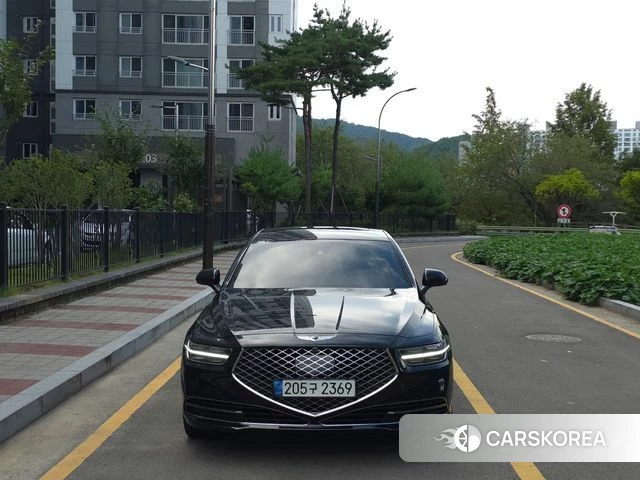 Genesis G90 2019 Черный из Кореи