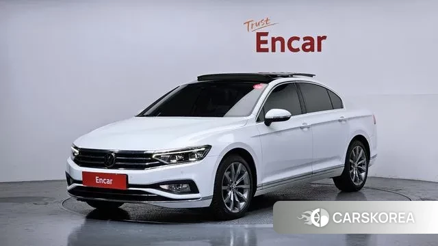 Volkswagen Passat GT (B8) 2022 Белый из Кореи