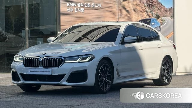 BMW 5 Series (G30) 2023 Белый из Кореи