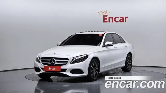 Mercedes-Benz C-Class W205 2018 Белый из Кореи