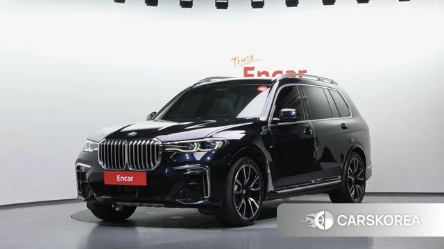 BMW X7 (G07) 2021 Черный из Кореи