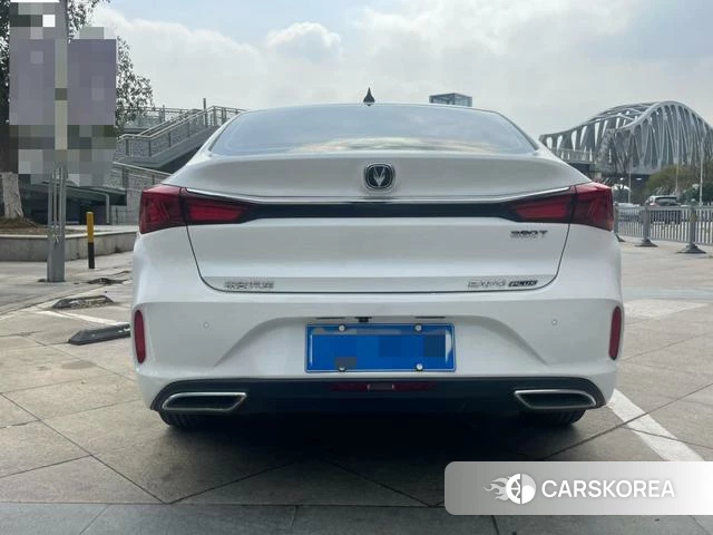 Chang'an Yidong 2021 Белый из Китая