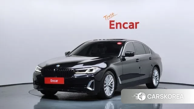 BMW 5 Series (G30) 2022 Черный из Кореи