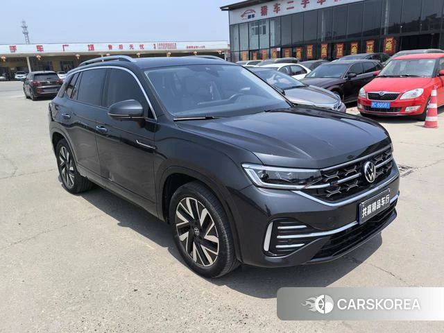 Volkswagen Tanyue 2023 Черный из Китая
