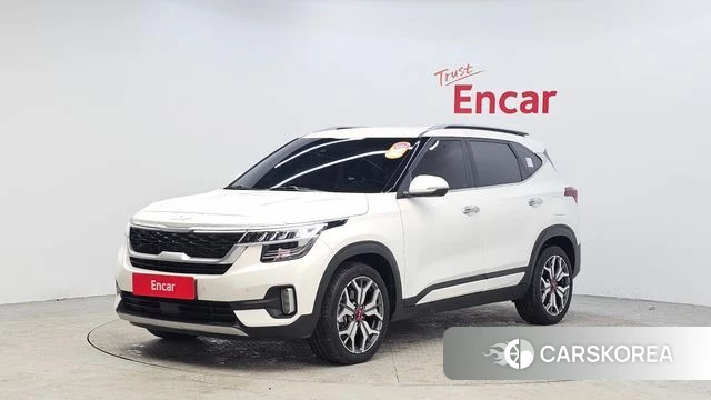 Kia Seltos 2022 Белый из Кореи