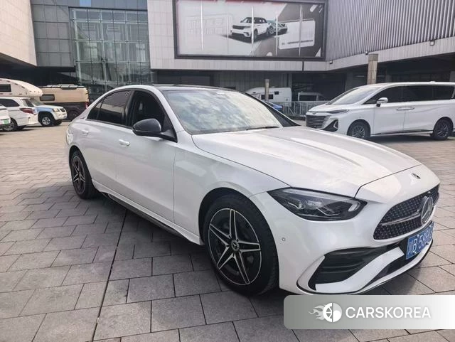 Mercedes-Benz Class C 2023 Белый из Китая