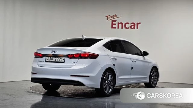 Hyundai Avante AD 2018 Белый из Кореи