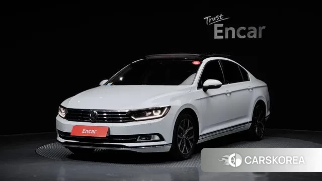 Volkswagen Passat GT (B8) 2018 Белый из Кореи