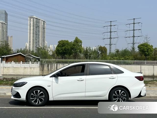 Chevrolet Cruze 2021 Белый из Китая