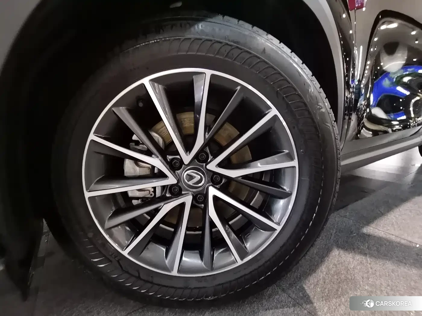 Lexus NX 2023 Черный из Китая