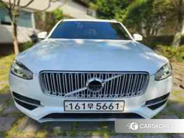 Volvo XC90 second Generation 2018 Белый из Кореи