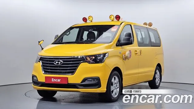 Hyundai The New Grand Starex 2018 Желтый из Кореи