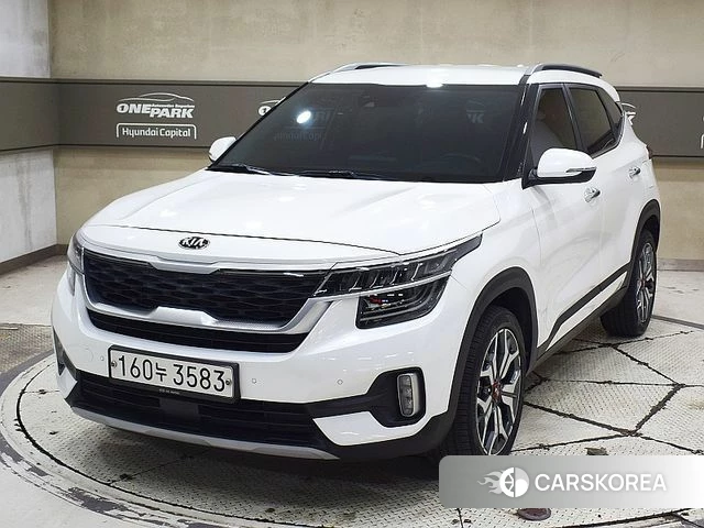 Kia Seltos 2020 Белый из Кореи