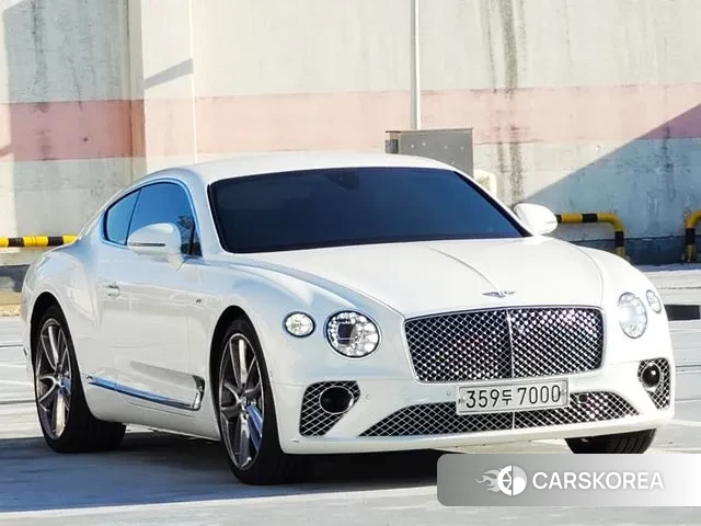 Bentley Continental GT 3rd Generation 2020 Белый из Кореи