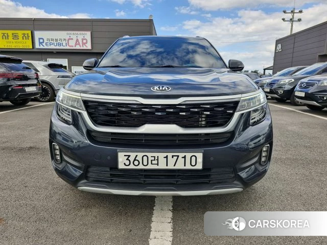 Kia Seltos 2020 Серый из Кореи