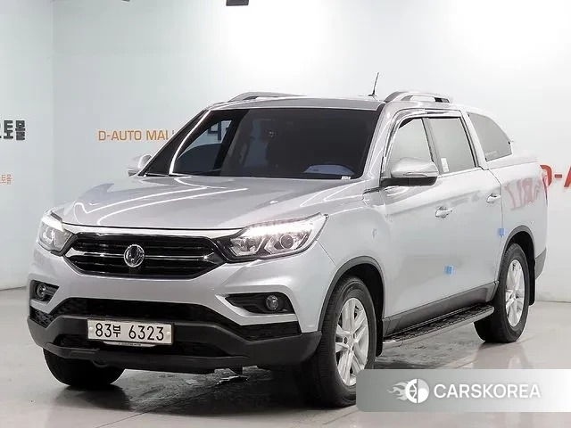 Ssangyong Rexton Sports 2018 Серебристо-серый из Кореи