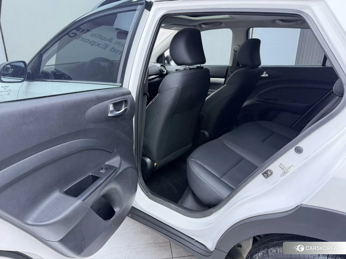 Kia Yi Ran 2021 Белый из Китая