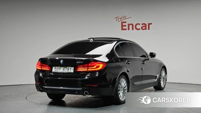 BMW 5 Series (G30) 2019 Черный из Кореи