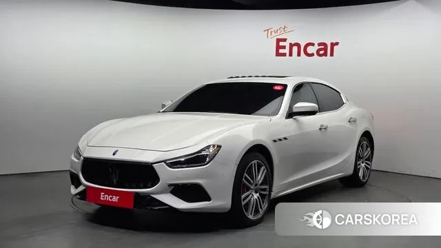 Maserati Ghibli 2018 Белый из Кореи