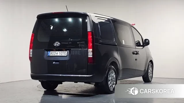 Hyundai Staria 2024 Серый из Кореи