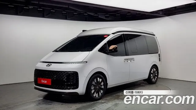 Hyundai Staria 2023 Белый из Кореи