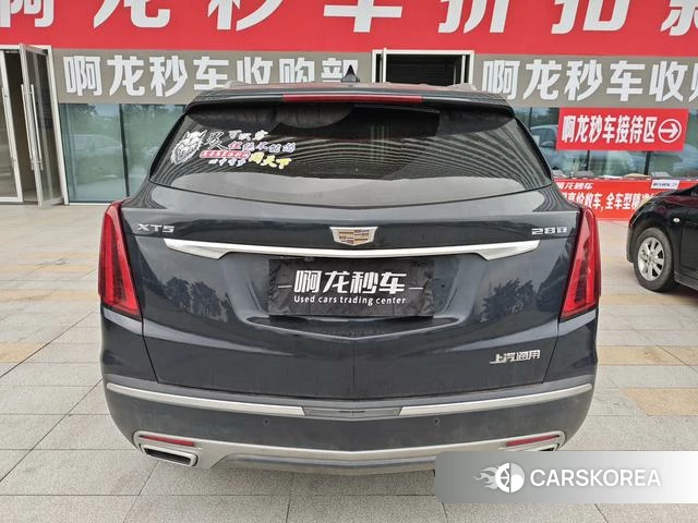 Cadillac XT5 2023 Черный из Китая